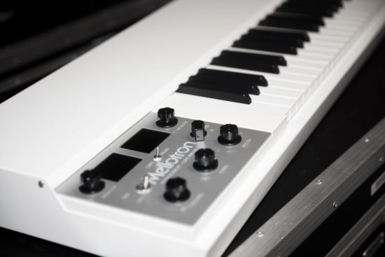 avicii-keyboard